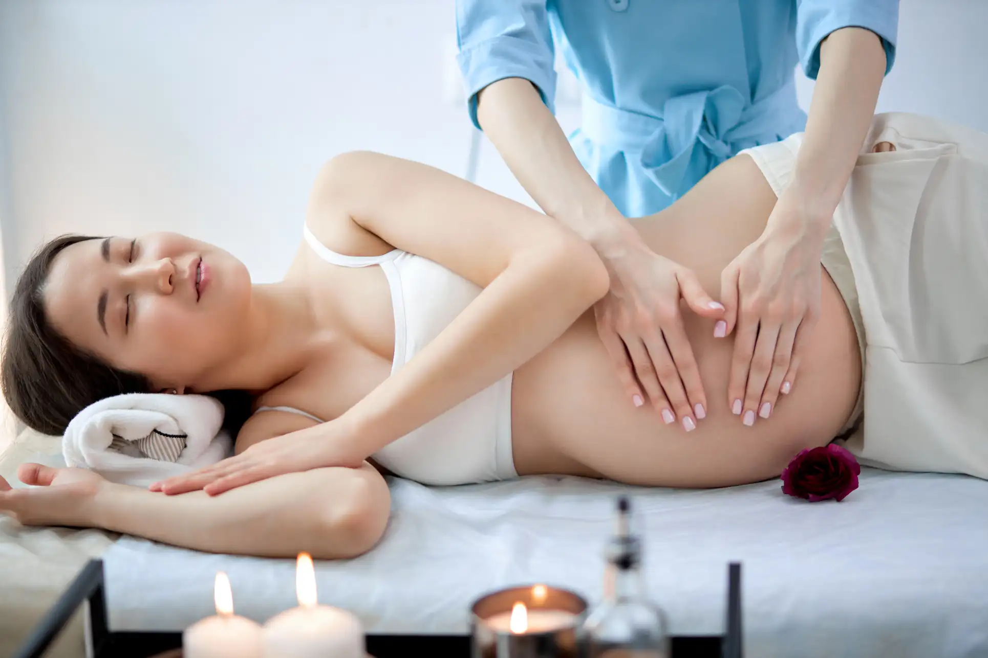 Pregnancy massage easing swelling and fatigue